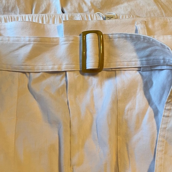 NWT Vince white high waist cargo pants size L
🚨 FINAL PRICE NO OFFER ACCEPT - Picture 7 of 10